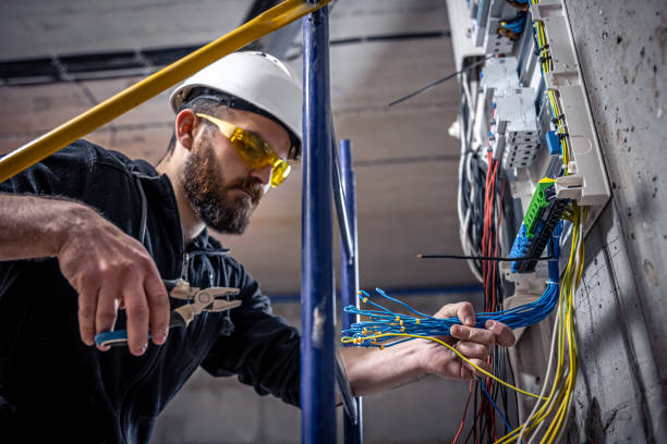 Best Local Electrician Companies  in Nash, TX